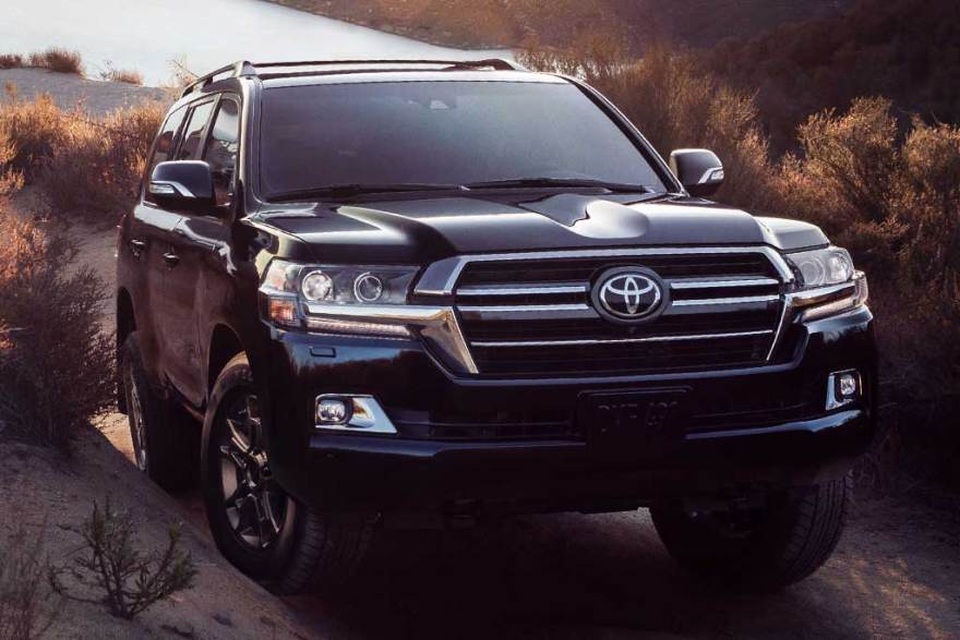 Sao không phải Land Cruiser, mà lại là Lexus LX 570? - 8 Sao không phải Land Cruiser, mà lại là Lexus LX 570? - 8