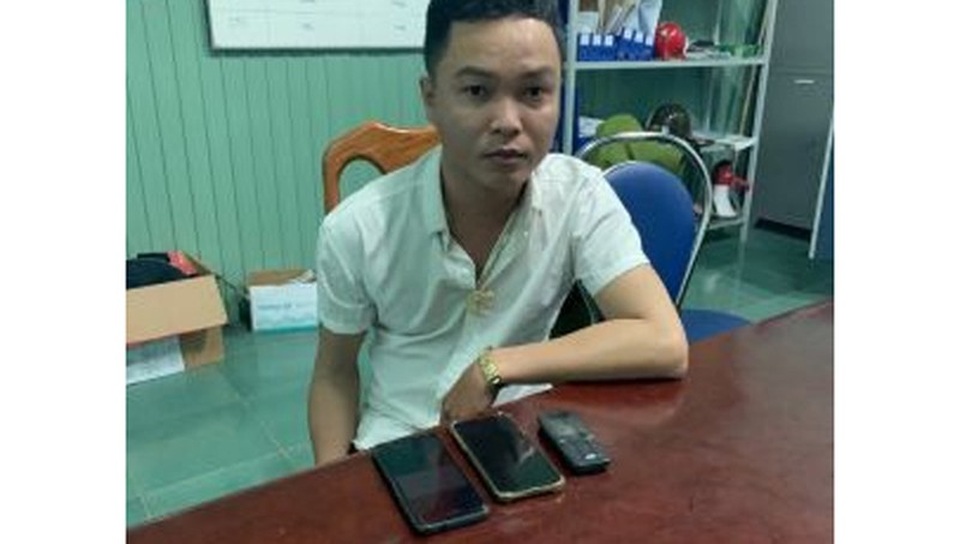 Quay lén các cặp đôi mây mưa trong loạt khách sạn để tống tiền - 1 Quay lén các cặp đôi mây mưa trong loạt khách sạn để tống tiền - 1