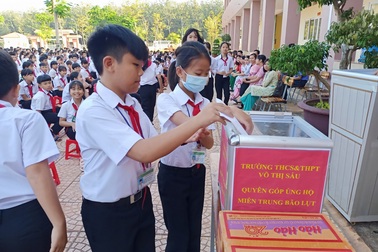 Bạn trẻ Bình Phước quyên góp gần 4,4 tỷ đồng hỗ trợ người dân vùng lũ