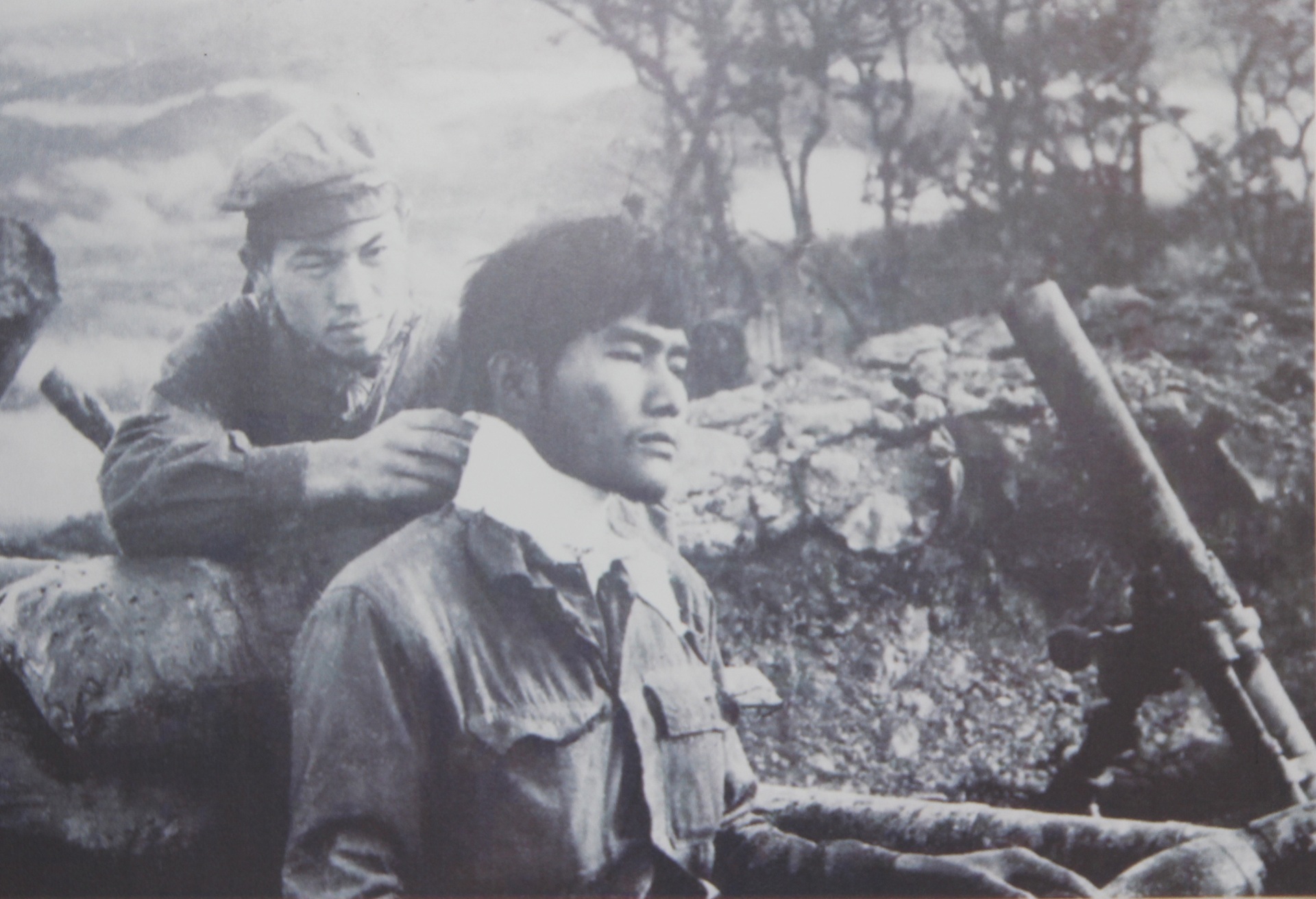 Tình đoàn kết Việt - Lào: Cao hơn núi, dài hơn sông, rộng hơn biển cả... - 13 Tình đoàn kết Việt - Lào: Cao hơn núi, dài hơn sông, rộng hơn biển cả... - 13