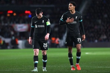 Xác định 8 CLB đi tiếp và 16 đội bóng thi đấu vé vớt ở Champions League