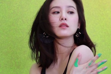 Nhan sắc ngọt ngào và quyến rũ của Lưu Thi Thi