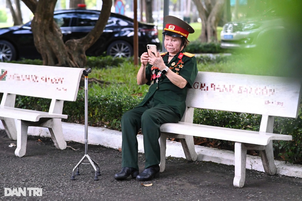 Cựu chiến binh được nguyên Chủ tịch nước Trần Đức Lương tặng 3 huân chương - 1 Cựu chiến binh được nguyên Chủ tịch nước Trần Đức Lương tặng 3 huân chương