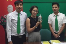 Tài xế taxi trả lại số tiền 256 triệu đồng cho khách bỏ quên