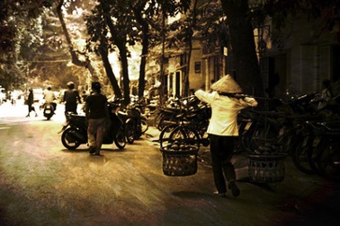 “Thương, giận” những gánh hàng rong!