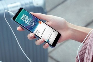 Asus trình làng smartphone tầm trung màn hình tràn, camera kép tại Việt Nam