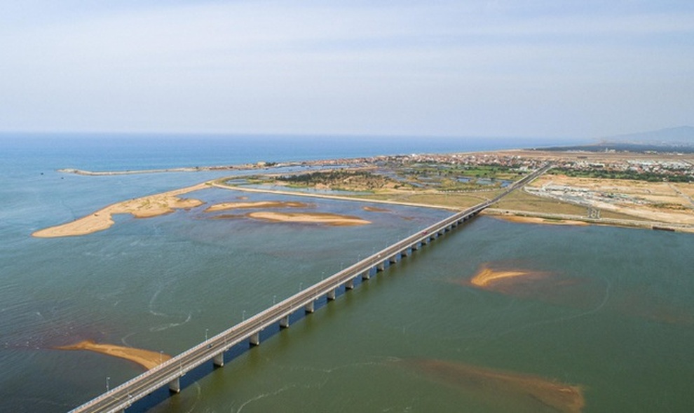 Nam Tuy Hòa (Phú Yên): Giải mã sức hút đầu tư shop thương mại bên sông - 1 Nam Tuy Hòa (Phú Yên): Giải mã sức hút đầu tư shop thương mại bên sông - 1