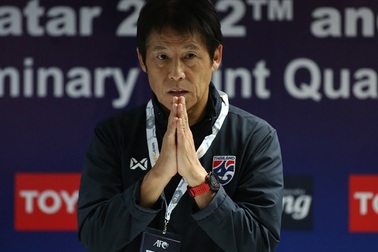 HLV Akira Nishino: “Thái Lan chịu nhiều áp lực, nhưng sẽ thắng tuyển Việt Nam”