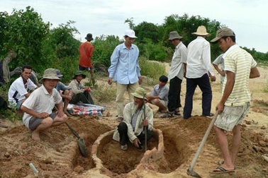 Khai quật khu di tích gồm những lò thiêu xác bằng đất nung 