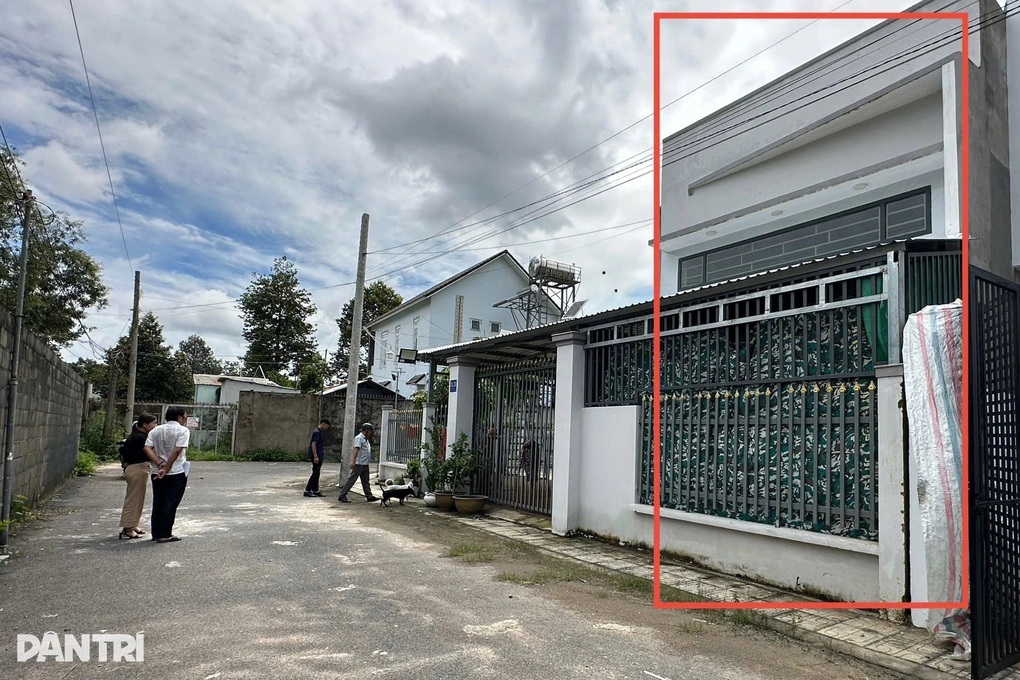 Xây nhầm nhà trên đất người khác: Chuyện đời thật nghe như cổ tích - 1 Xây nhầm nhà trên đất người khác: Chuyện đời thật nghe như cổ tích - 1