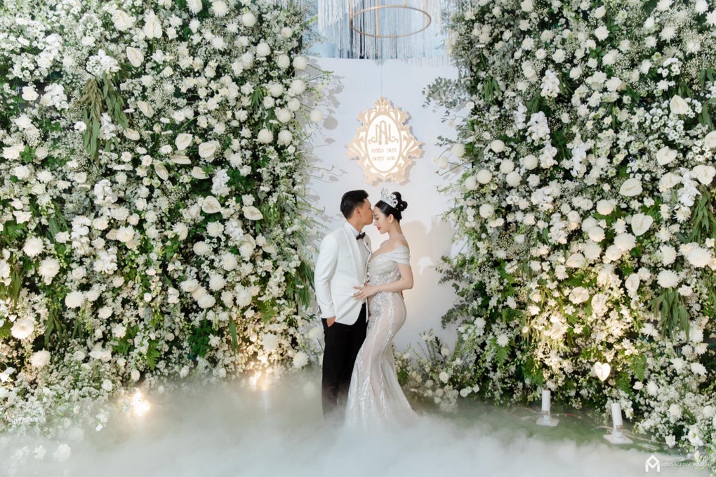 Đám cưới ngập vàng và chuyện tình 5 năm của cặp đôi ở Vĩnh Long - 6 Đám cưới ngập vàng và chuyện tình 5 năm của cặp đôi ở Vĩnh Long - 6