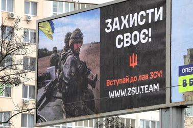 Quan chức Ukraine nói hơn 100 nam giới tìm cách trốn quân dịch mỗi ngày