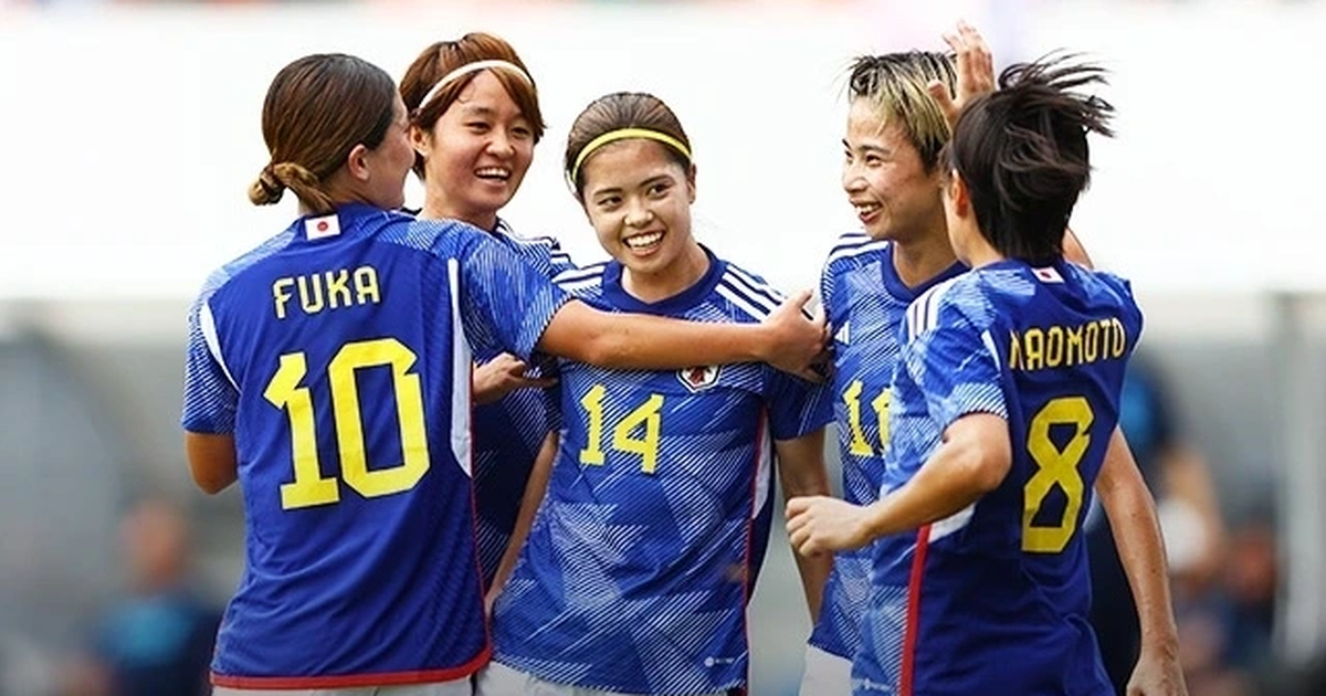 アジアド１９女子サッカー準決勝で日本が中国を破り、北朝鮮が８－０で勝利した。