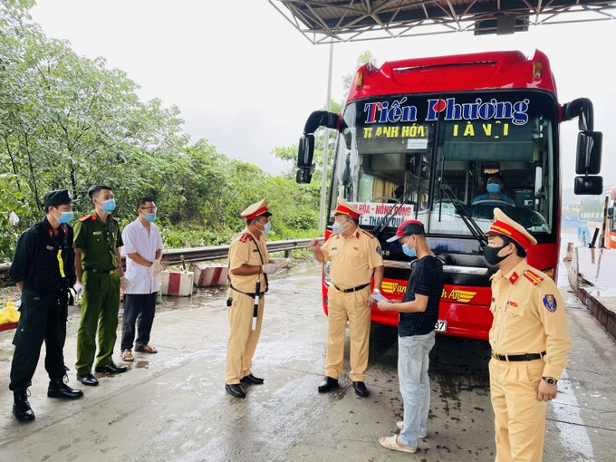 Cảnh sát giao thông Thanh Hóa: Vì sự bình yên trên mỗi cung đường - Ảnh 1.