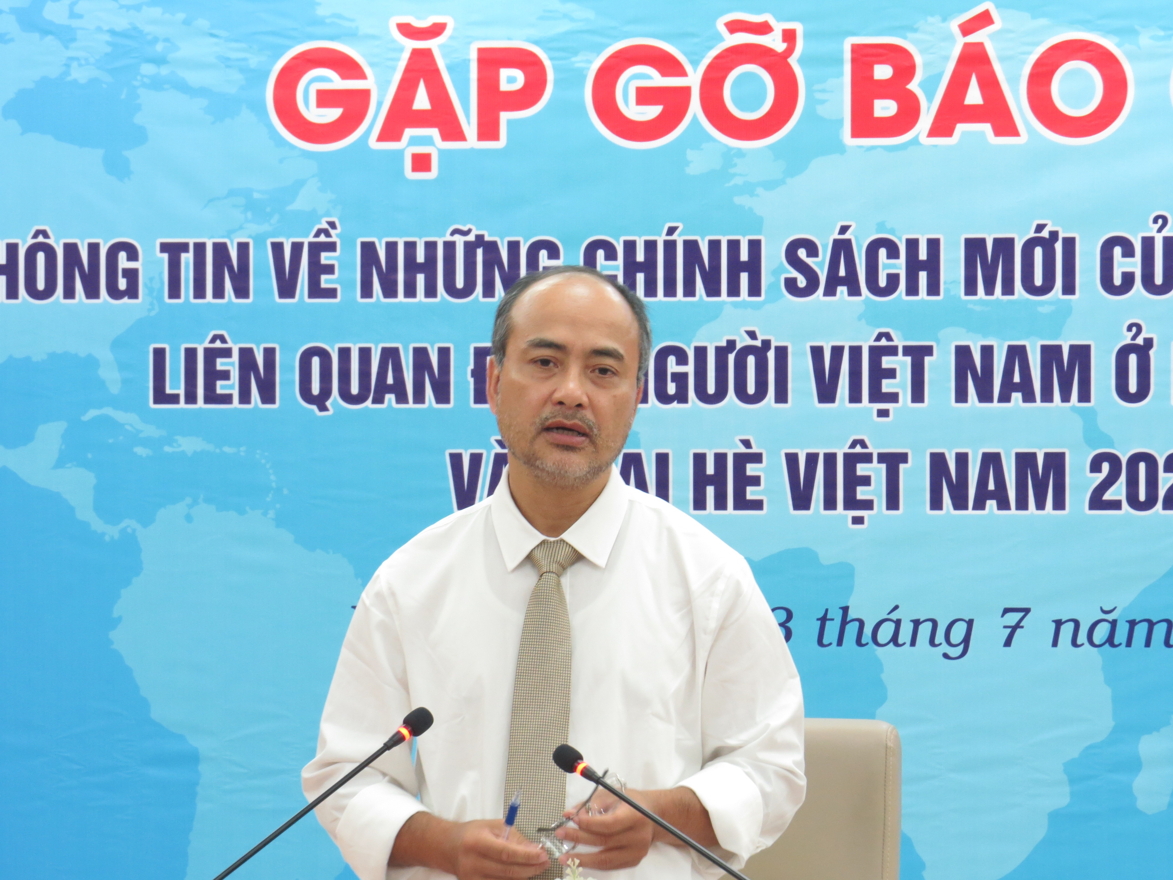 Tạo điều kiện thuận lợi để kiều bào trở về đóng góp xây dựng đất nước - 1