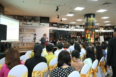 Hội chợ triển lãm âm nhạc Việt Thương Music Fair 2016