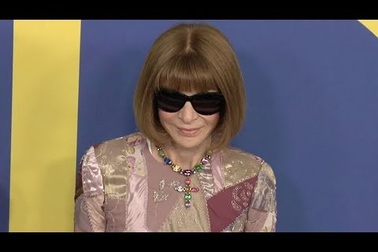 Anna Wintour sành điệu trên thảm đỏ