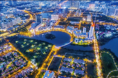 Hồ Bán Nguyệt, Cầu Ánh Sao và loạt địa điểm ở quận 7 mở phố đi bộ, ẩm thực