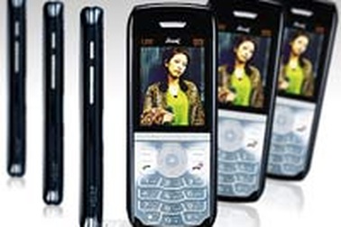 Motorola LINX M1168 – “ăn theo” RAZR?