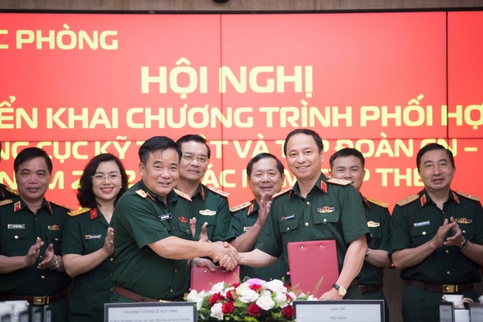 Tổng cục Kỹ thuật (Bộ Quốc phòng) và Viettel phối hợp triển khai kế hoạch chuyển đổi số ngành kỹ thuật quân đội giai đoạn 2022-2025, định hướng đến năm 2030.  