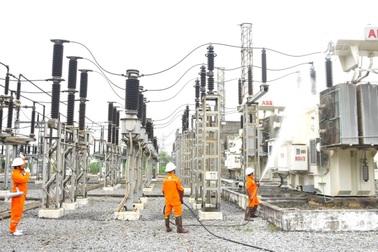 EVNHANOI chuẩn bị kịch bản xử lý các tình huống quá tải điện trong mùa hè