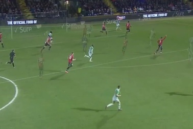 Sanchez ra mắt, MU giành vé vào vòng 5 FA Cup