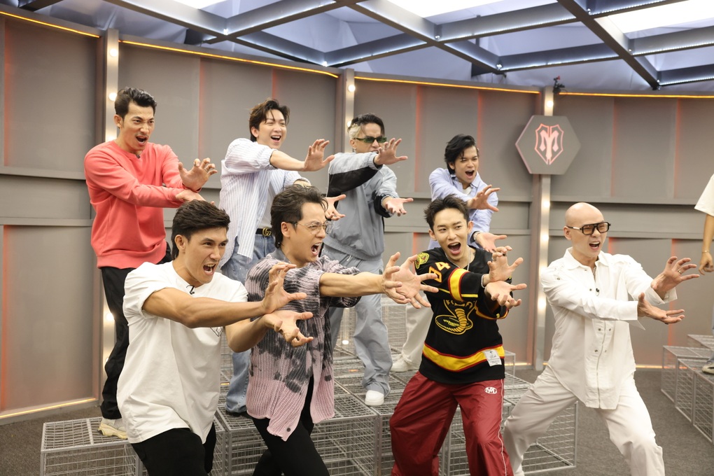 Anh trai vượt chông gai: Tự Long bắn rap, BB Trần treo mình trên cao - 1 Anh trai vượt chông gai: Tự Long bắn rap, BB Trần treo mình trên cao - 1