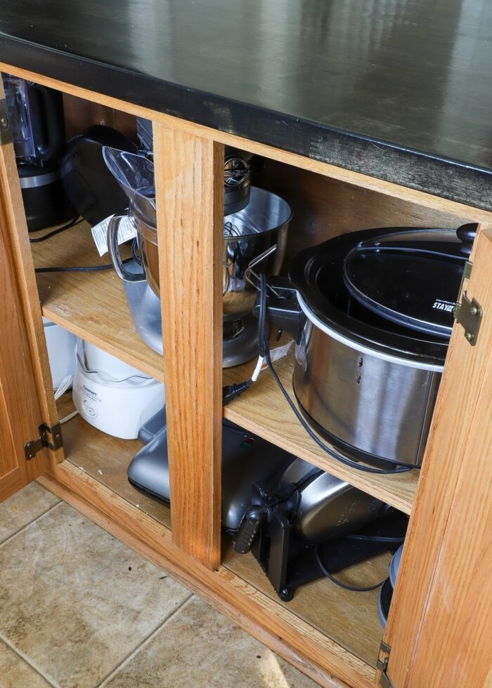 5 món đồ bạn nên bỏ khỏi tủ bếp  - 5
