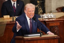 Ông Trump trấn an sau khi đánh thuế 180 đối tác: Mọi thứ vẫn rất tốt