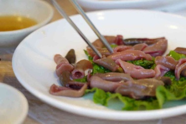 Những món ăn "siêu kinh dị", có món ăn vào... dễ tử vong ở Hàn Quốc