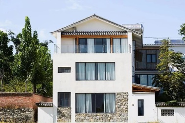 4 anh em ở Trung Quốc góp tiền, xây nhà 3 tầng báo hiếu cha mẹ