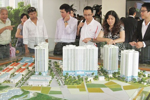 Giảm giá đẩy hàng: Tiền khan, lãi nặng căn hộ cao cấp nguy cơ