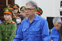 Ông Đỗ Hữu Ca bị đề nghị án 10-11 năm tù