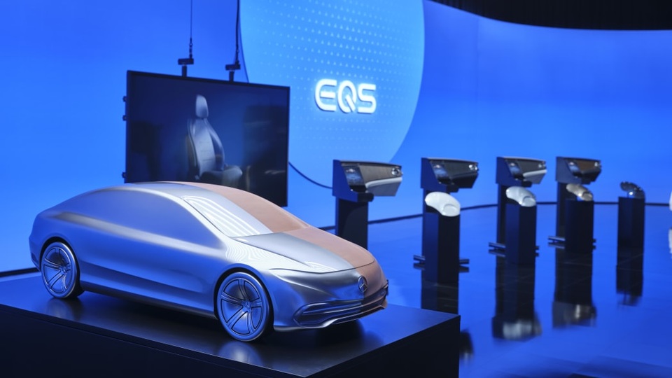 Không gian nội thất gây tò mò và choáng ngợp của Mercedes-Benz EQS - 8 Không gian nội thất gây tò mò và choáng ngợp của Mercedes-Benz EQS - 8