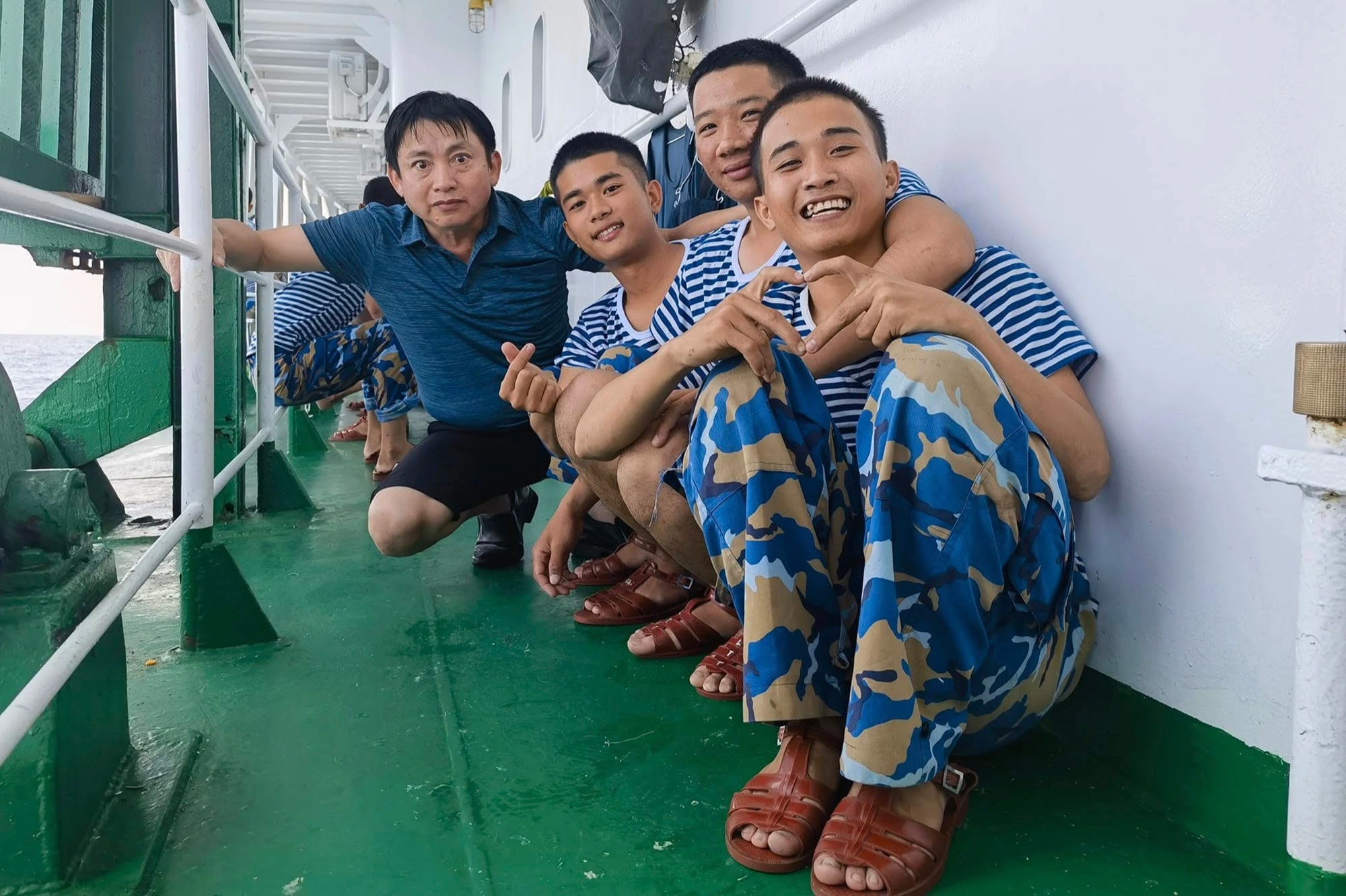Sẵn sàng cho cả thất bại khi cởi bỏ tấm áo... người nhà nước - 2 Sẵn sàng cho cả thất bại khi cởi bỏ tấm áo... người nhà nước - 2