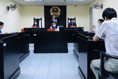 Bảo vệ lại luận án, nghiên cứu sinh kiện trường đại học