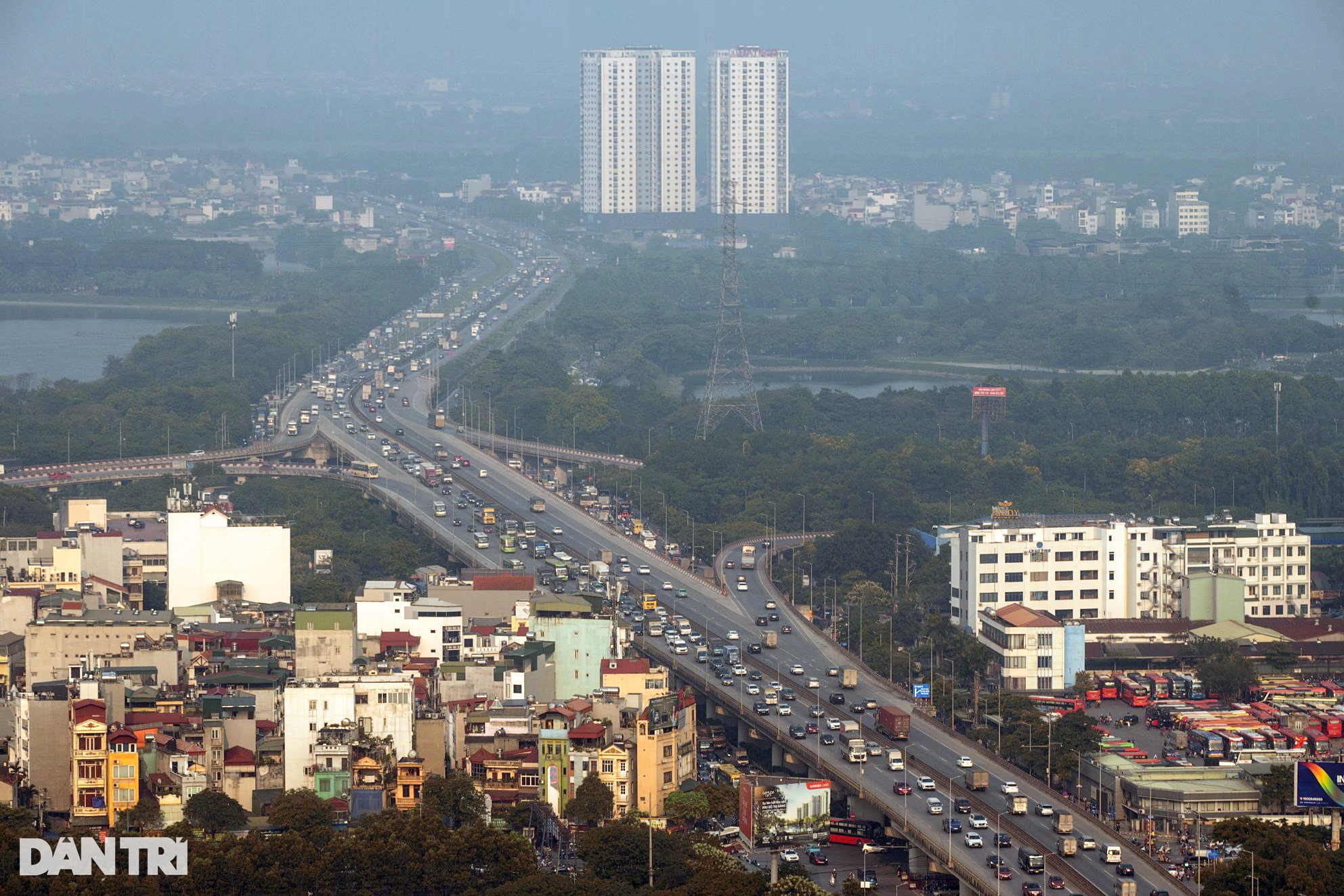 Bến xe miền Tây cháy vé, nhiều hành khách mắc kẹt giữa đêm - 5