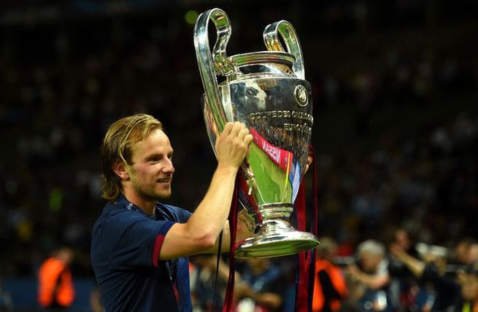 Chế giễu Messi, Rakitic nhận cái kết buồn ở Barcelona - 3 Chế giễu Messi, Rakitic nhận cái kết buồn ở Barcelona - 3