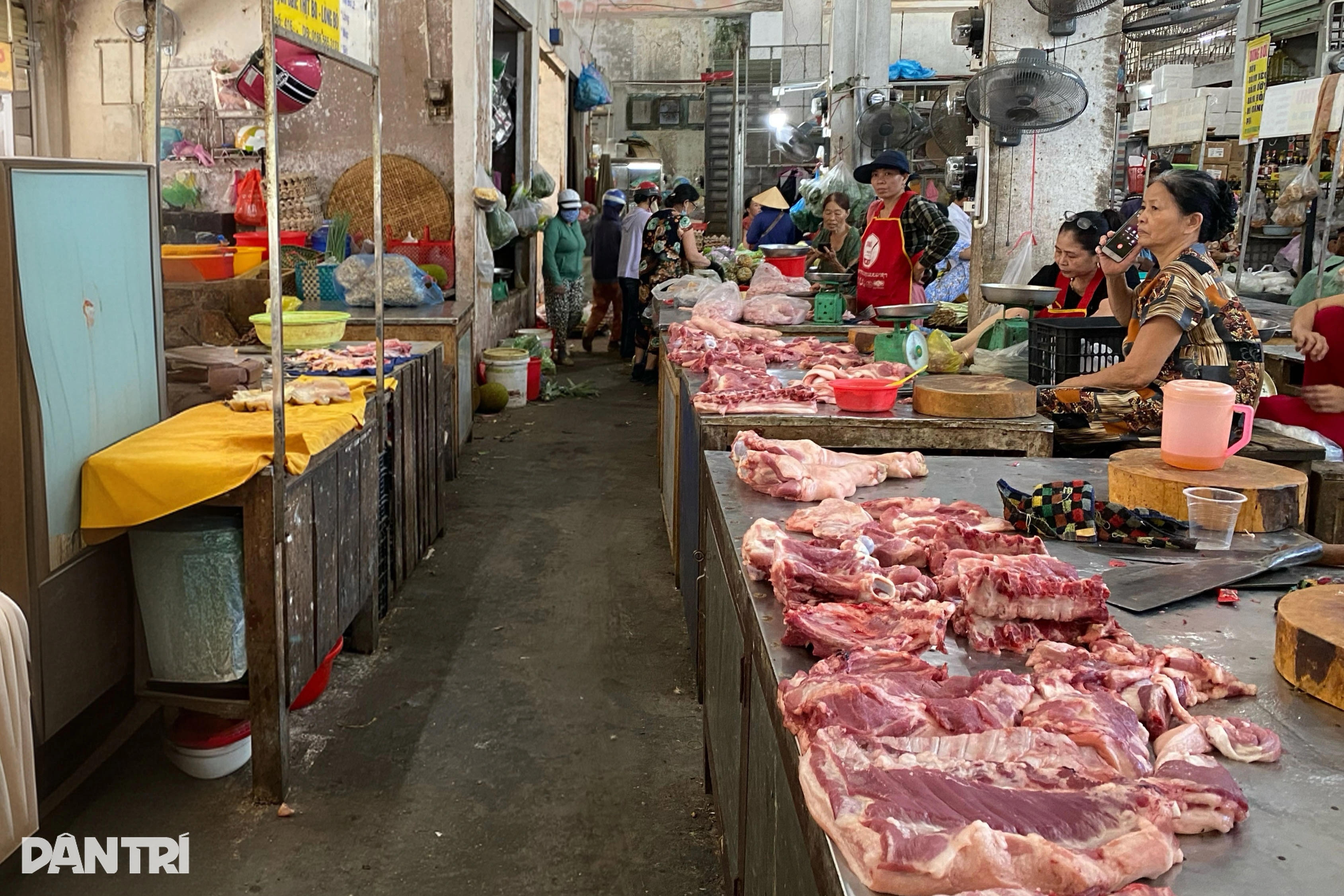 Người dân sợ bệnh liên cầu lợn, nhiều hàng quán ở Huế chuyển món, đóng cửa - 2