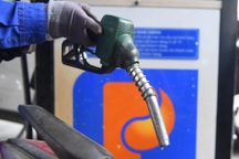 Giá xăng giảm phiên thứ 2 liên tiếp, xuống sát 22.000 đồng/lít