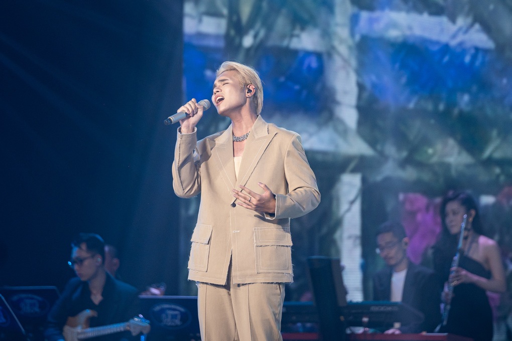 Thí sinh 19 tuổi ở Vietnam Idol 2023 từng nặng 100kg, tự ti ngoại hình - 1 Thí sinh 19 tuổi ở Vietnam Idol 2023 từng nặng 100kg, tự ti ngoại hình - 1