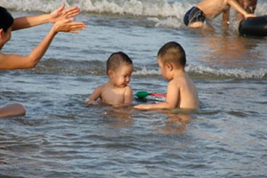 Viêm phổi nặng do ngạt nước 