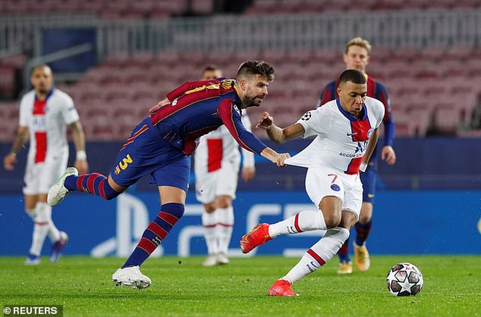 Mbappe đòi giết Jordi Alba nếu gặp nhau ngoài đường - 4 Mbappe đòi giết Jordi Alba nếu gặp nhau ngoài đường - 4