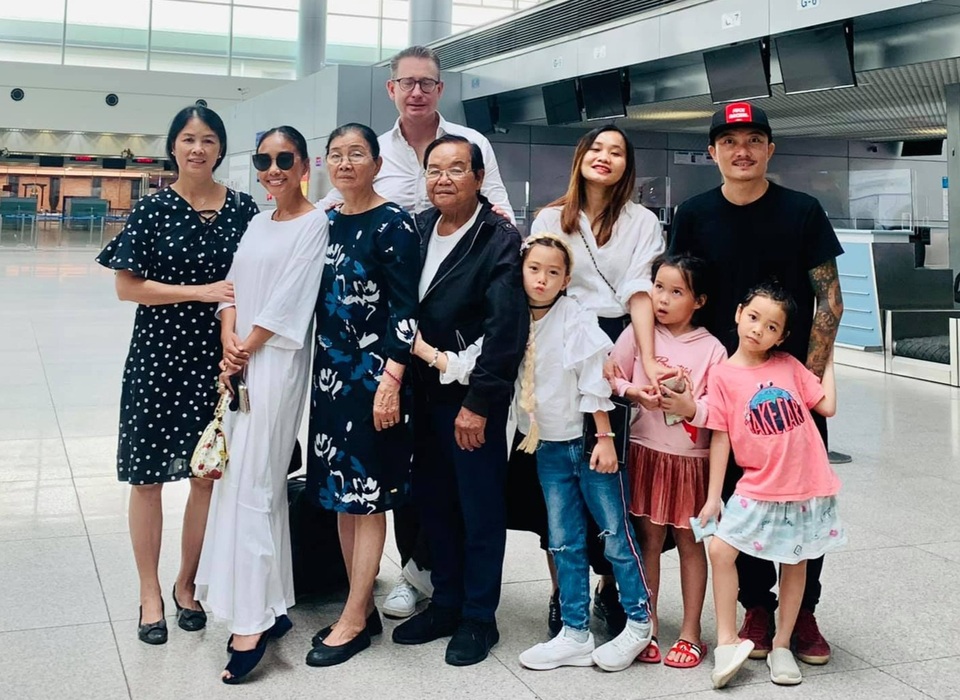 Đoan Trang bất ngờ thông báo đã rời Việt Nam sang Singapore định cư - 1 Đoan Trang bất ngờ thông báo đã rời Việt Nam sang Singapore định cư - 1