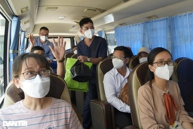 Nữ nhân viên y tế 2 lần xung phong vào vùng dịch, cống hiến sức trẻ