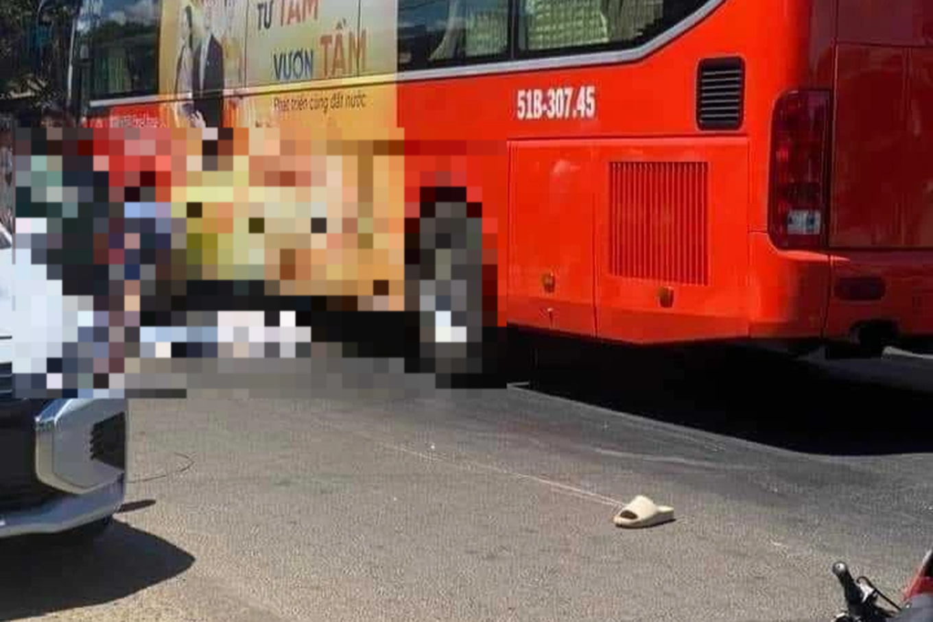 Vụ lái xe Phương Trang vượt ẩu: 2 học sinh tử nạn khi đi làm thiện nguyện - 1