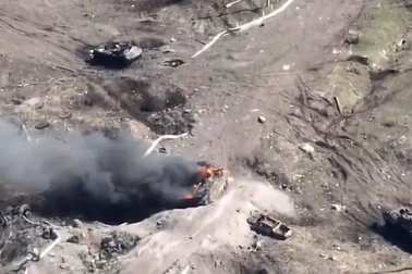 Ukraine giăng bẫy xe tăng, thiết giáp Nga tại thành trì Chasov Yar