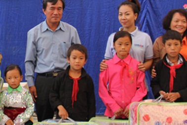 Hơn 100 học trò nghèo Đồng Văn được ở nhà bán trú