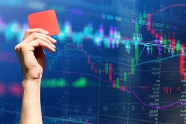 Bán “chui” 1,2 triệu cổ phiếu, lãnh đạo bị phạt tiền và đình chỉ giao dịch