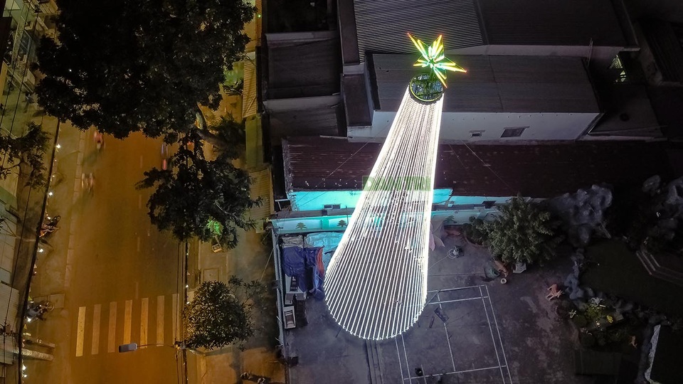 “Con đường hang đá” tất bật cho mùa Giáng sinh - 12